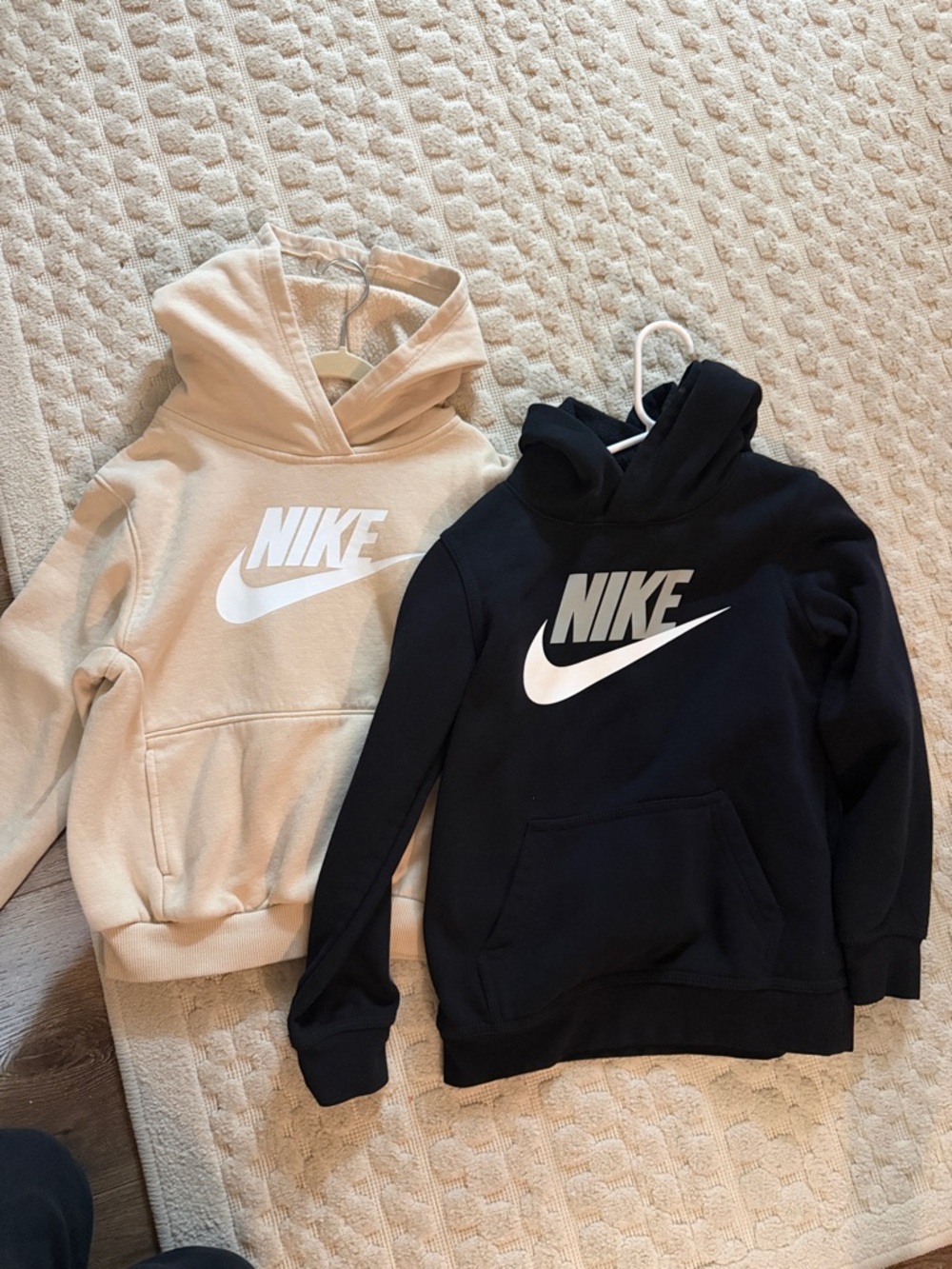 Nike Kids Hoodies Duo in Black and Cream
